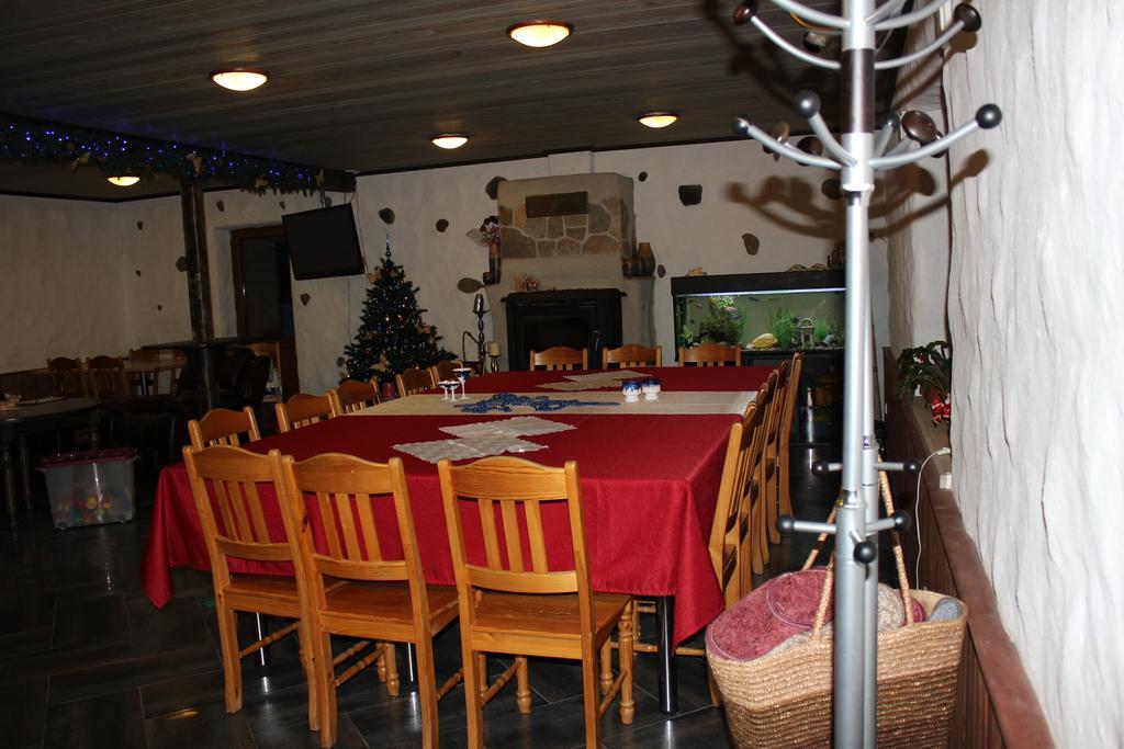 Krapi Guesthouse Treimani ห้อง รูปภาพ