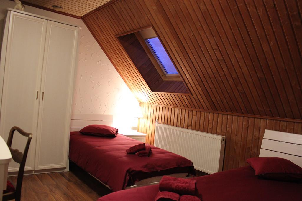 Krapi Guesthouse Treimani ห้อง รูปภาพ