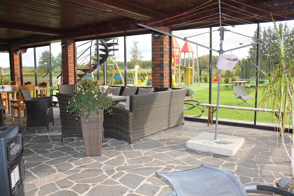 Krapi Guesthouse Treimani ภายนอก รูปภาพ